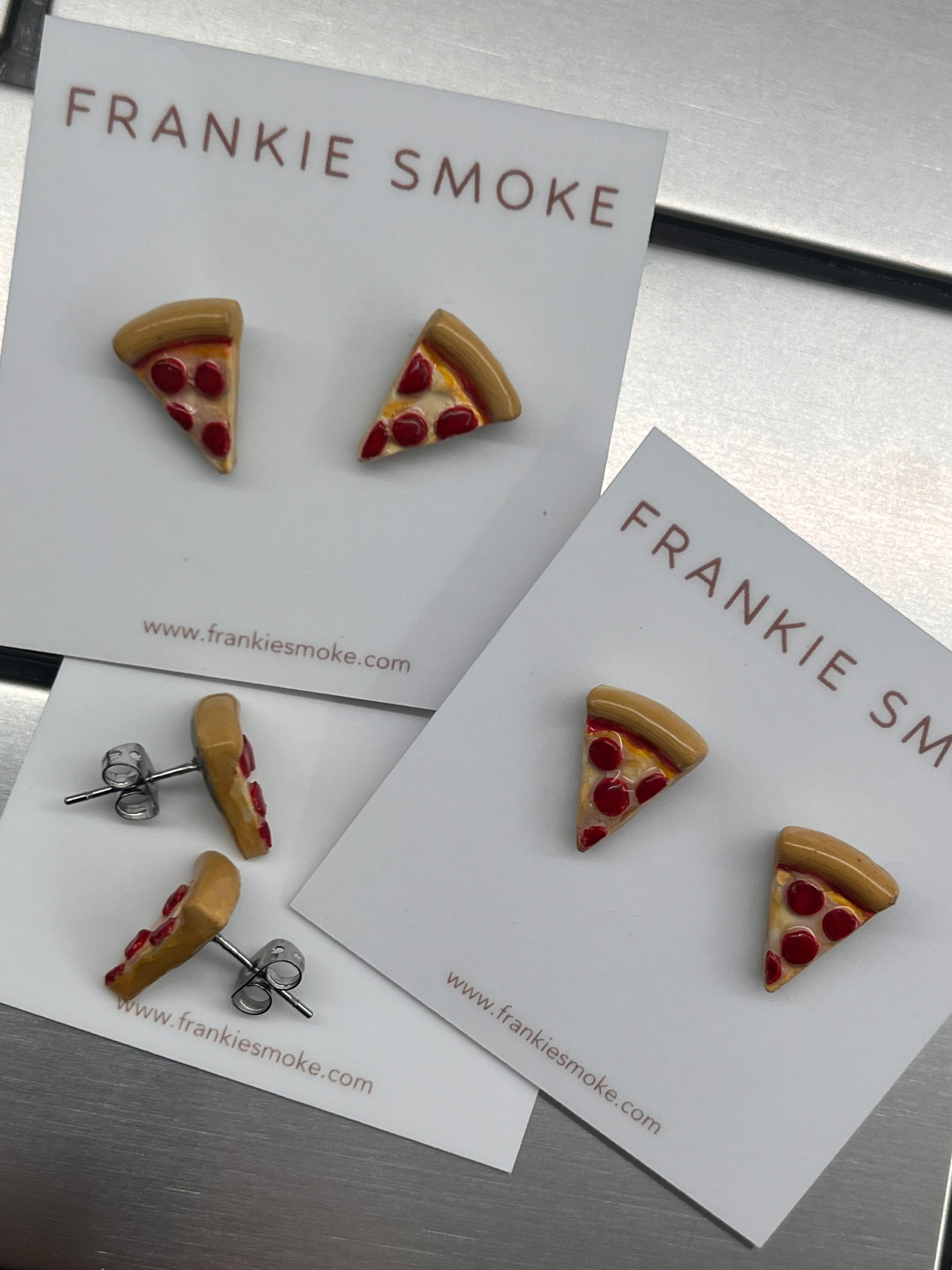 PIZZA STUDS