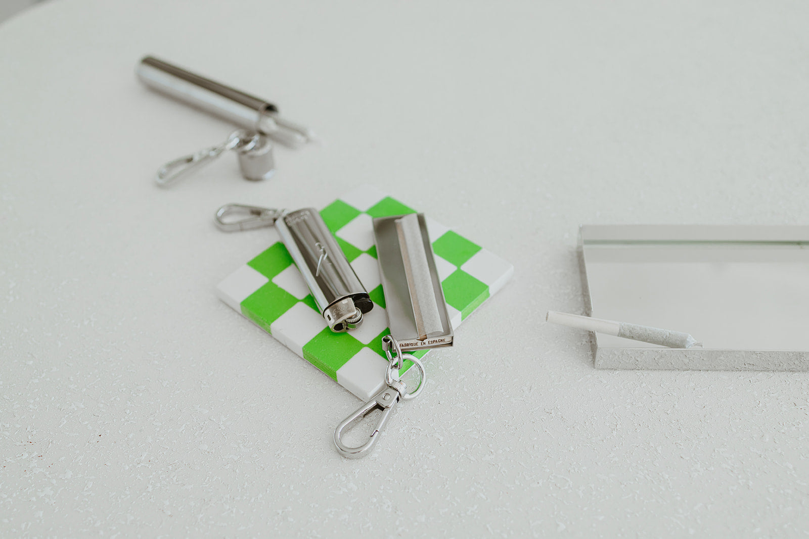 PAPERS DISPENSER KEYCHAIN